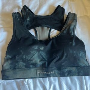 ALPHALETE Sportsbra size L